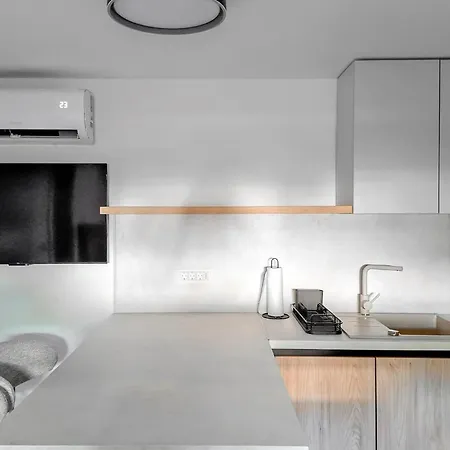1 Bedroom Front In Krk